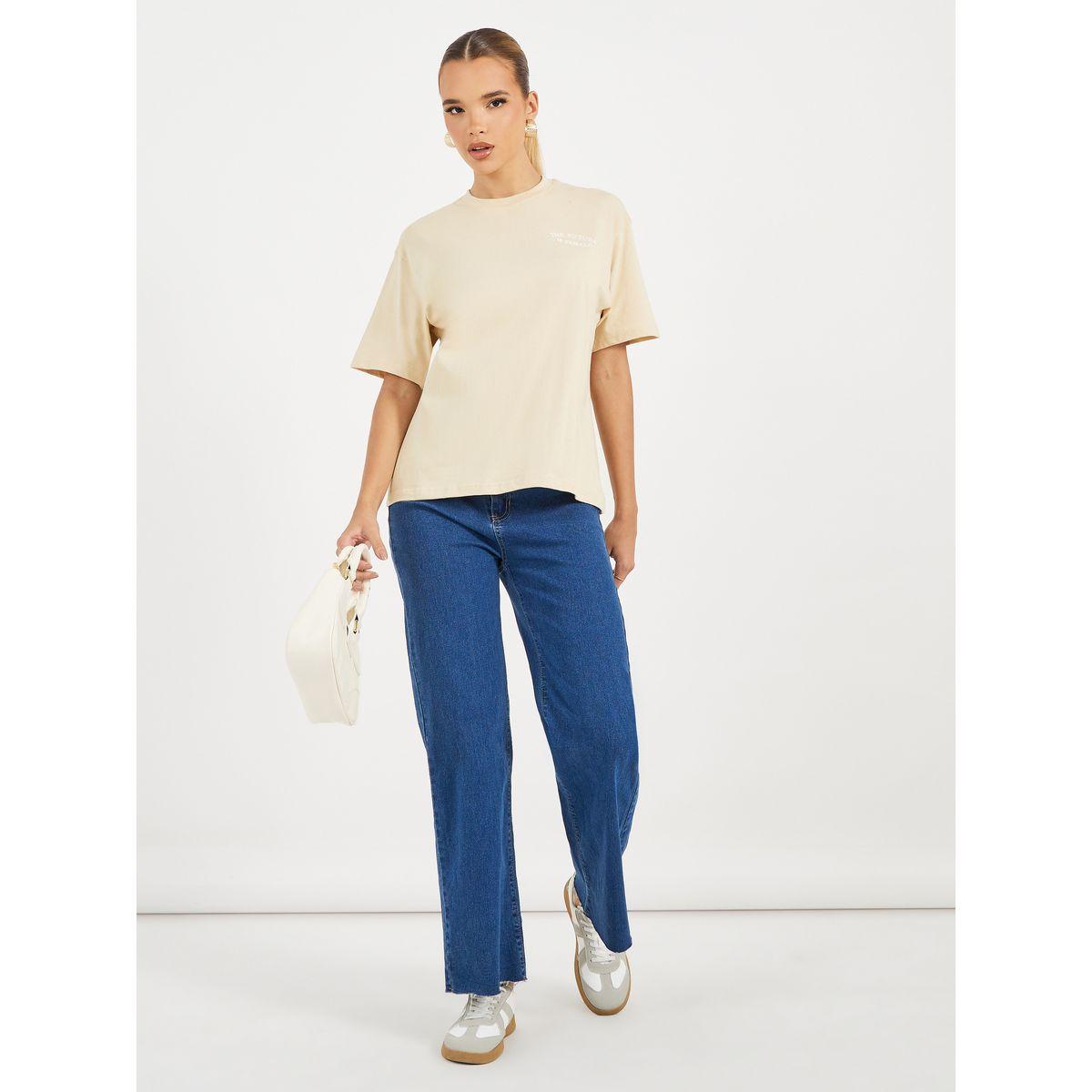 تيشيرت بوكسي بكتابة مُطرّزة-women-clothing-tshirts-image-2