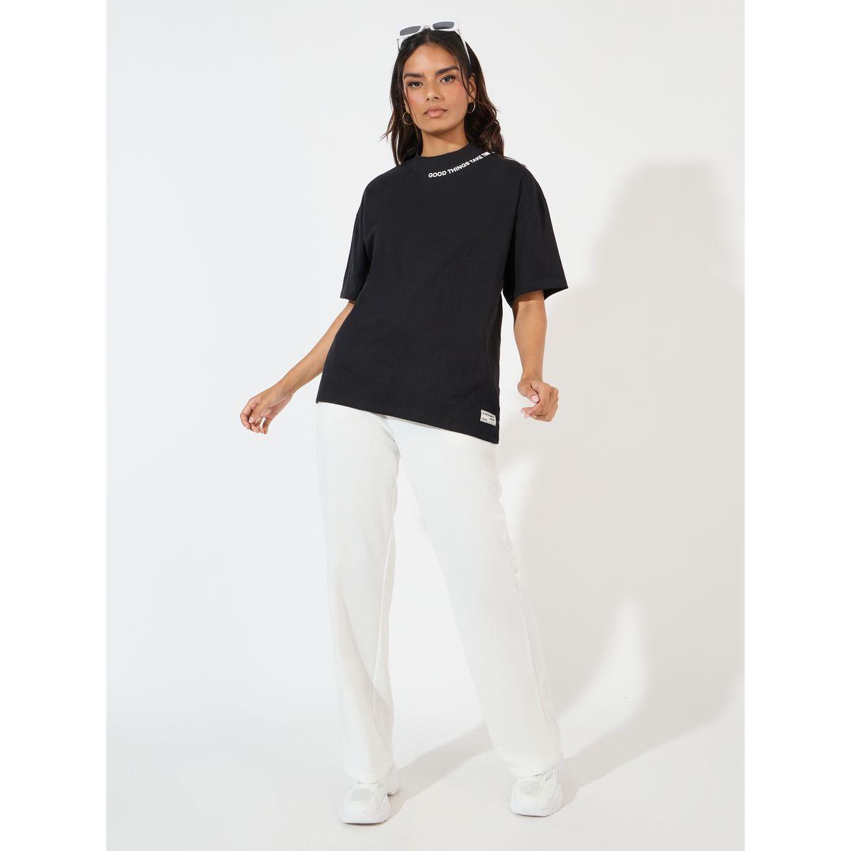 تيشيرت مطبع بكتابة وياقة دائرية-women-clothing-tshirts-image-2