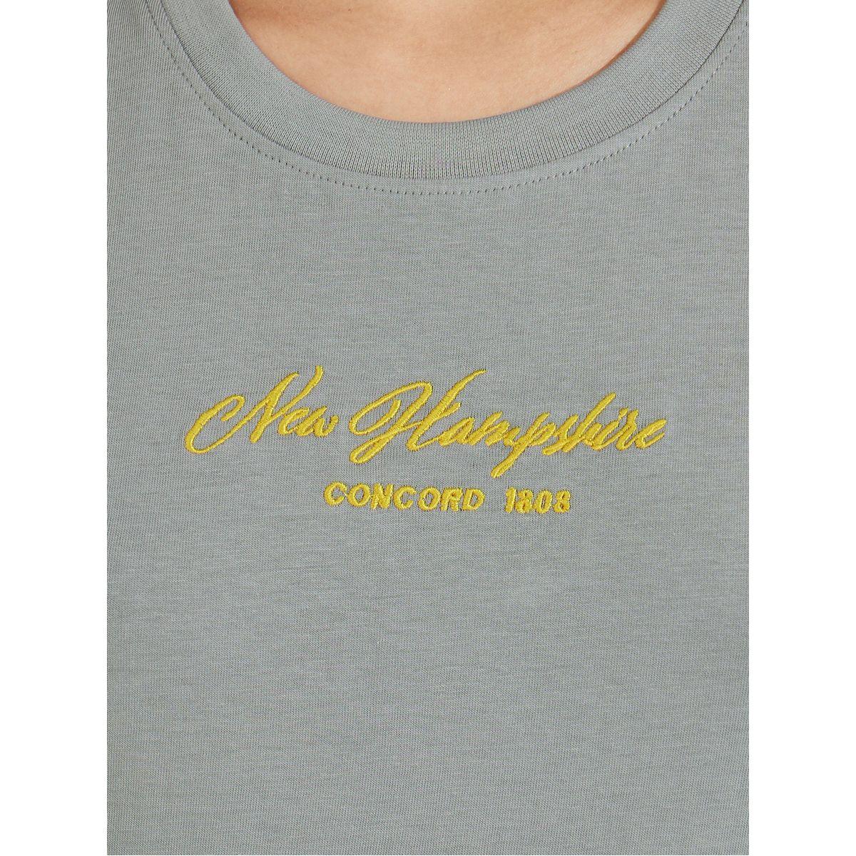 تيشيرت قطن جيرسيه بتفاصيل مُطرّزة-women-clothing-tshirts-image-3