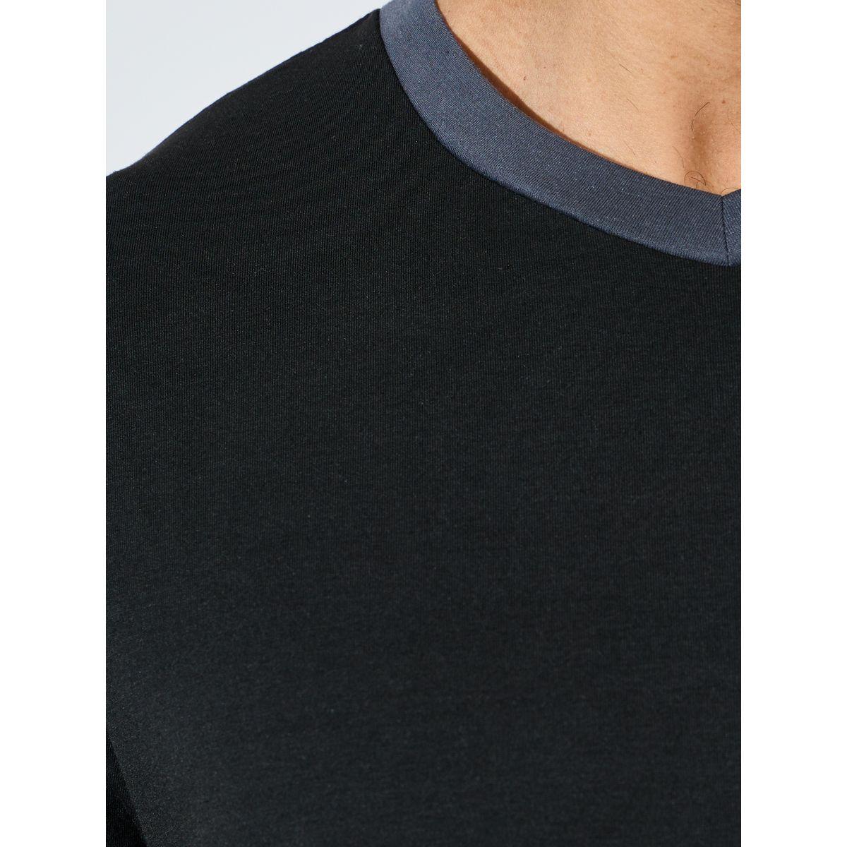 Styli Unwind Contrast Trim V Neck  T-Shirt & Shorts Set-men-clothing-nightwear-sets-image-3