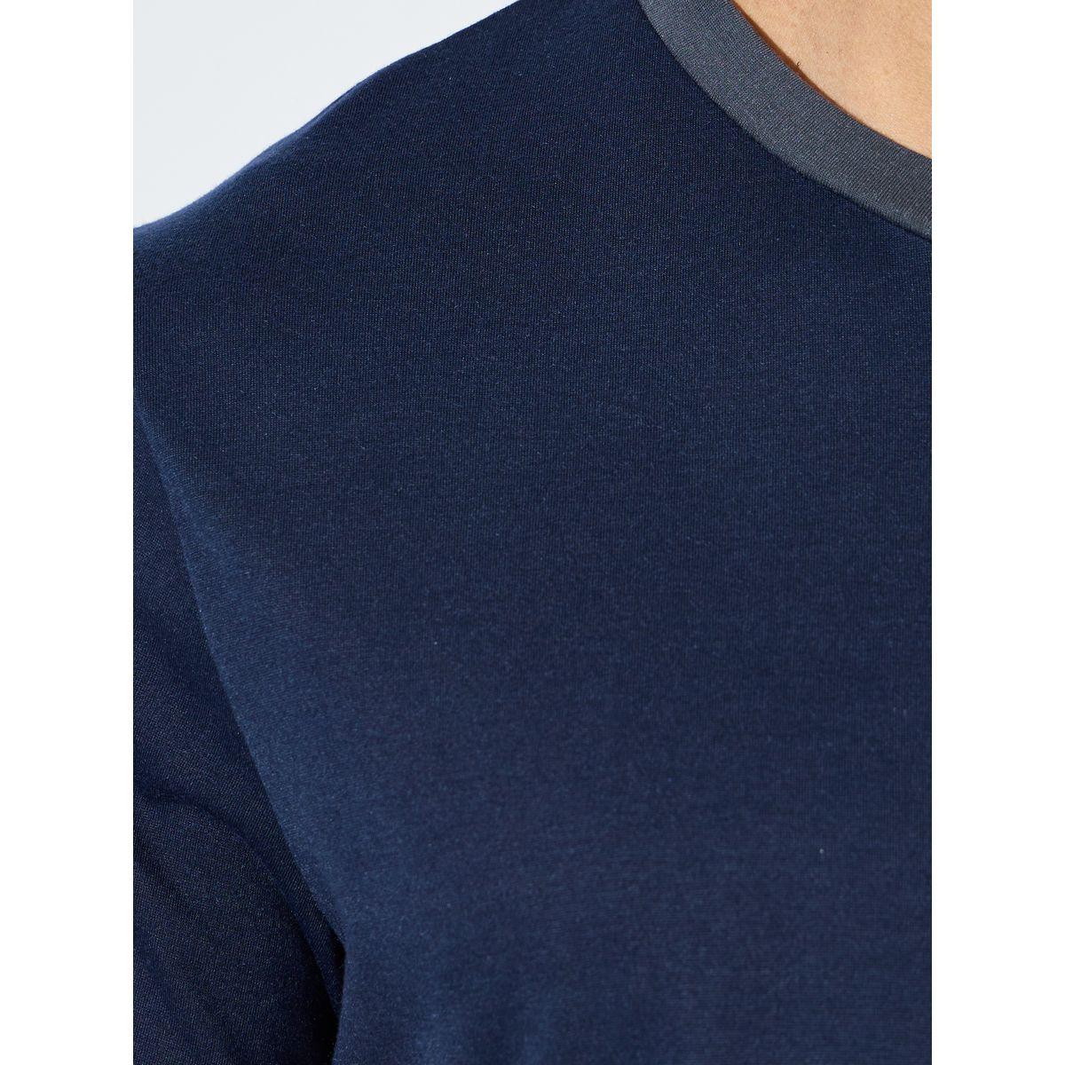 Styli Unwind Contrast Trim V Neck  T-Shirt & Shorts Set-men-clothing-nightwear-sets-image-3