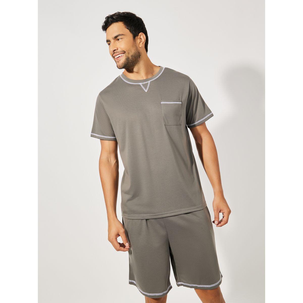 مجموعة من شورت وتيشيرت بتداخلات مدروزة-men-clothing-nightwear-sets-image-2