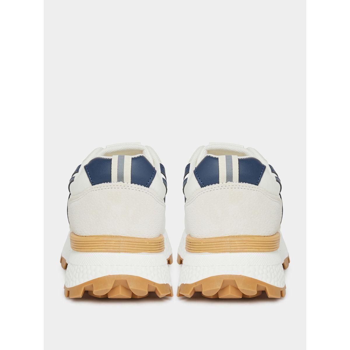 حذاء سنيكرز بتفاصيل بارزة مع رباط غلق-women-shoes-sneakers-image-5