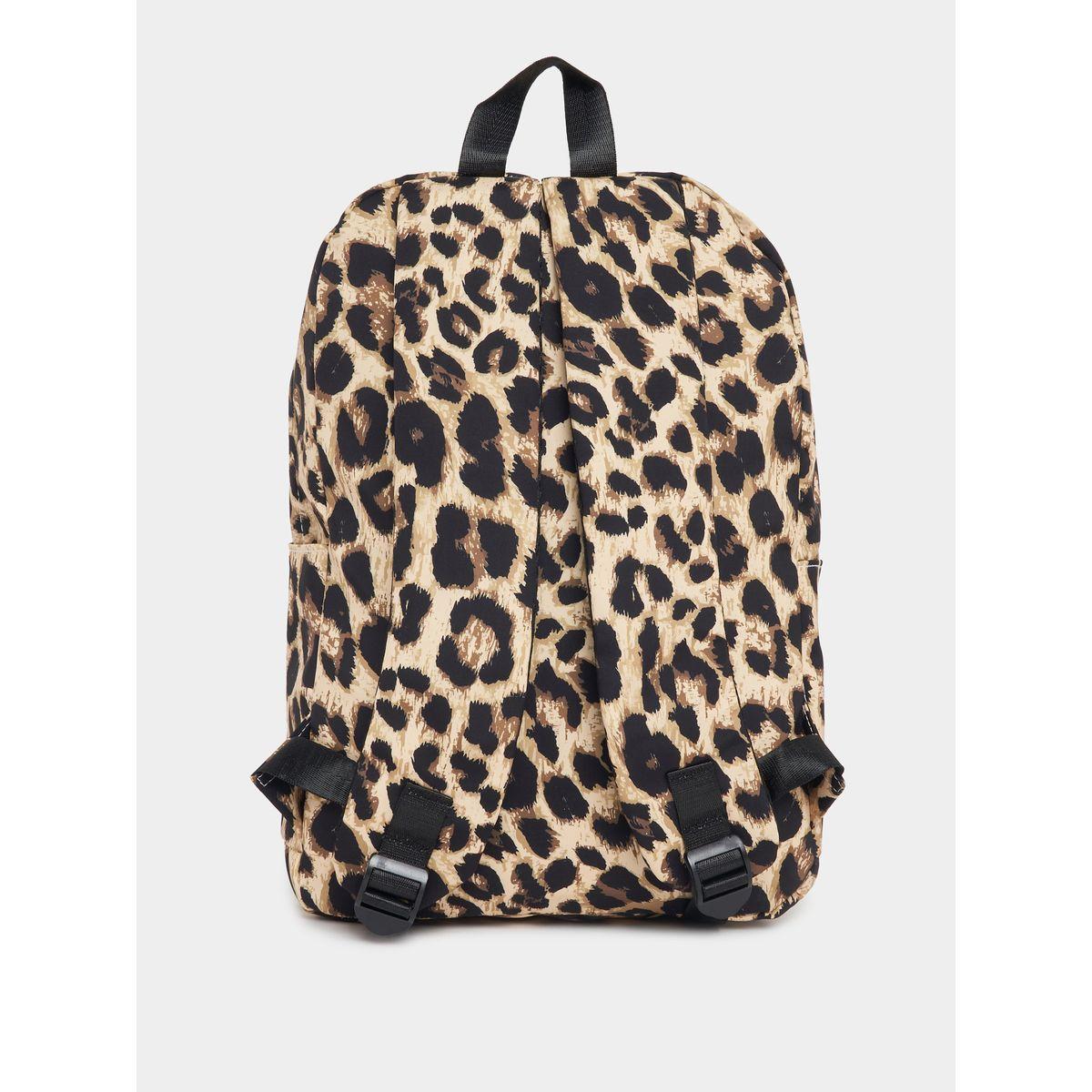 شنطة ظهر بطبعة فهد مع سحَّاب غلق-women-bagsandwallets-backpacks-image-3