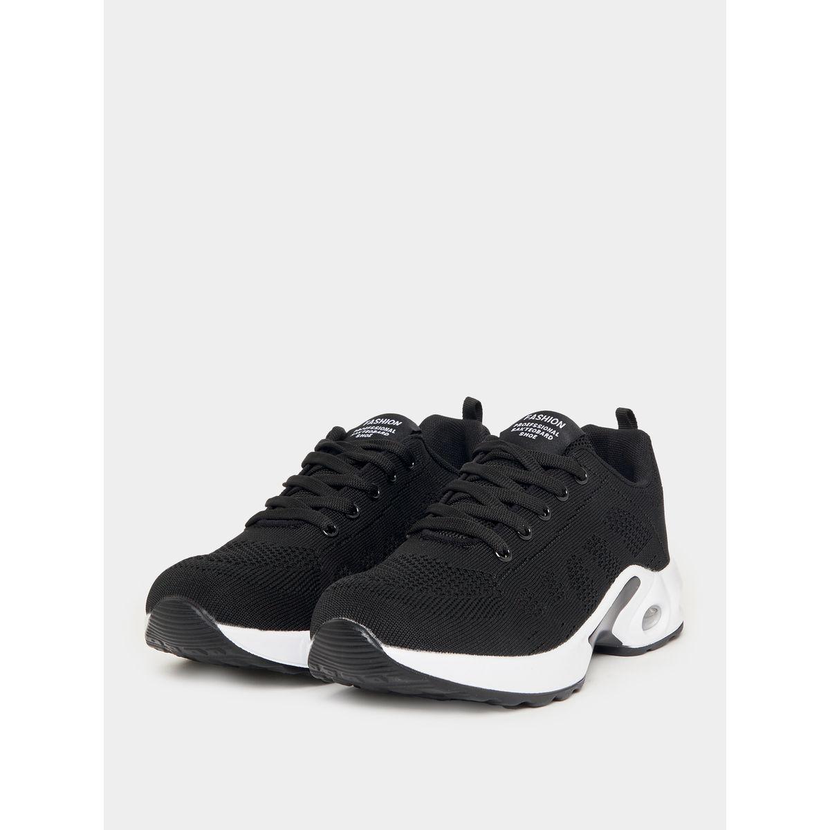 حذاء سنيكرز بتفاصيل شبكية ورباط غلق-women-shoes-sneakers-image-1