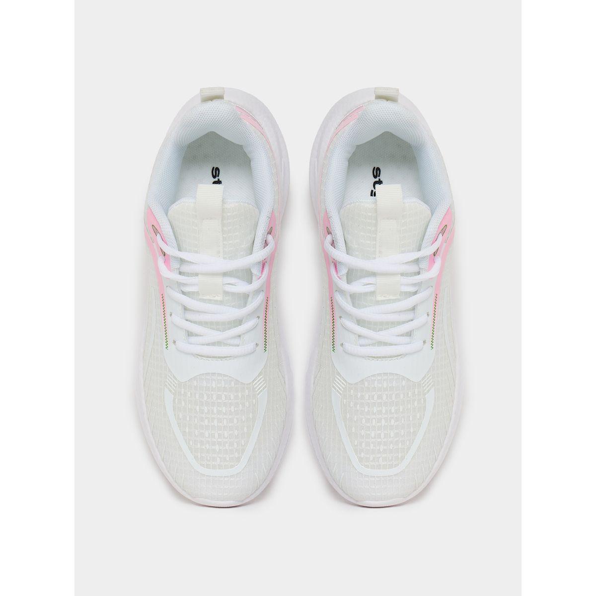 حذاء سنيكرز برباط غلق وتفاصيل شبكية-women-shoes-sneakers-image-5
