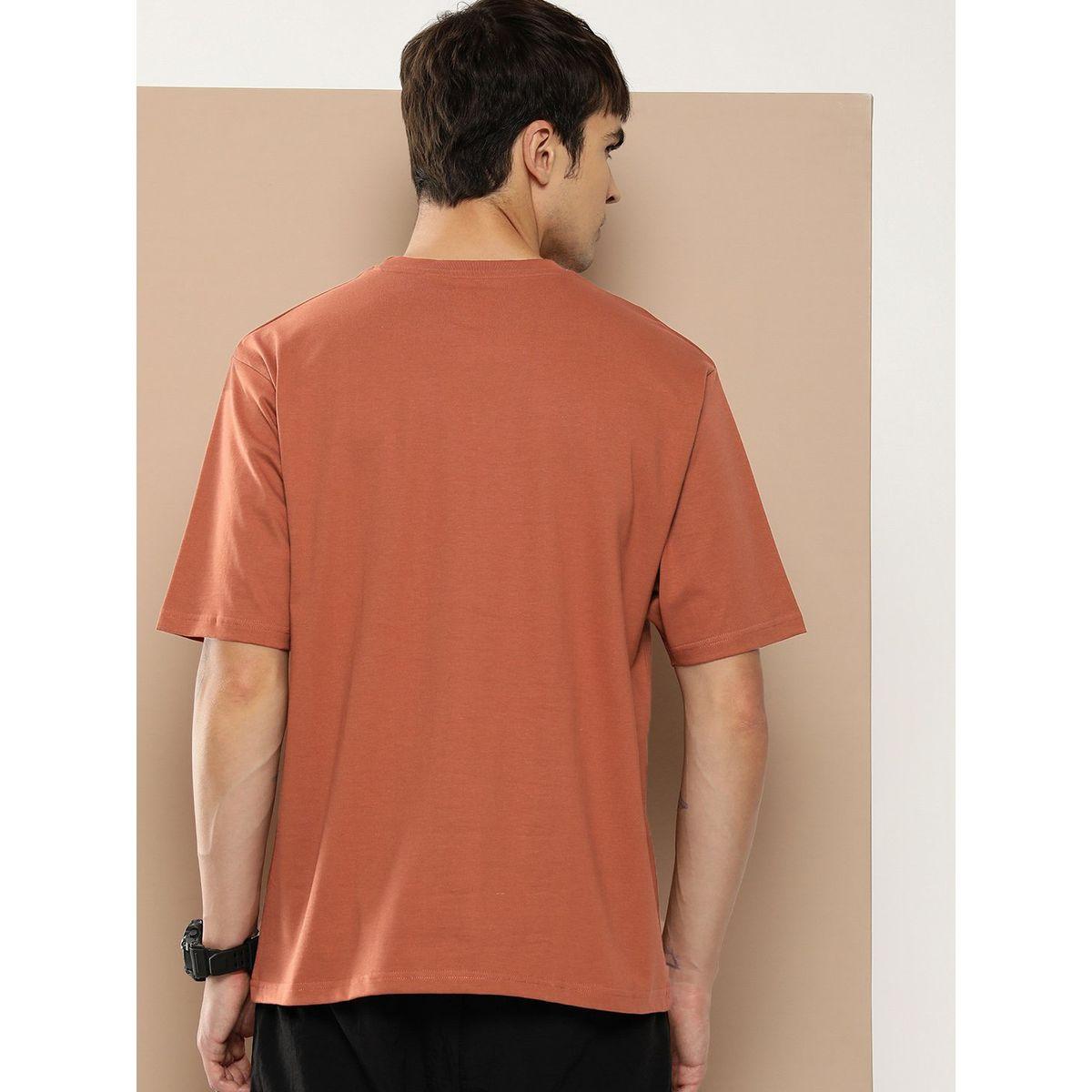 تيشيرت فضفاض مطبع بطبعة بارزة الملمس ديفيرنس أوف أوبينيون × ستايلي-men-clothing-tshirtsandpolos-tshirts-image-3