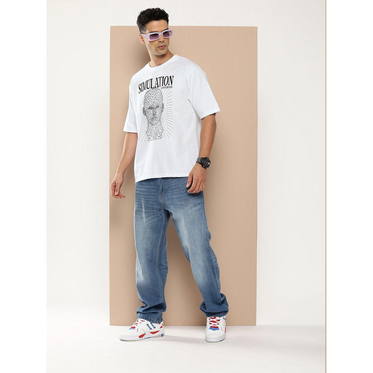 تيشيرت فضفاض باكتاف منخفضة وطبعة جرافيك ديفيرنس أوف أوبينيون × ستايلي-men-clothing-tshirtsandpolos-tshirts-image-4