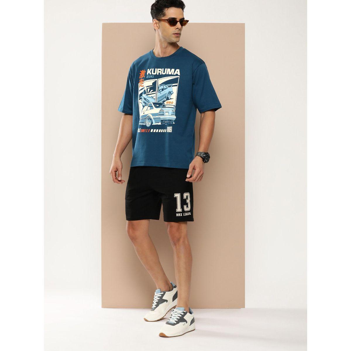 تيشيرت فضفاض باكتاف منخفضة وطبعة جرافيك ديفيرنس أوف أوبينيون × ستايلي-men-clothing-tshirtsandpolos-tshirts-image-4