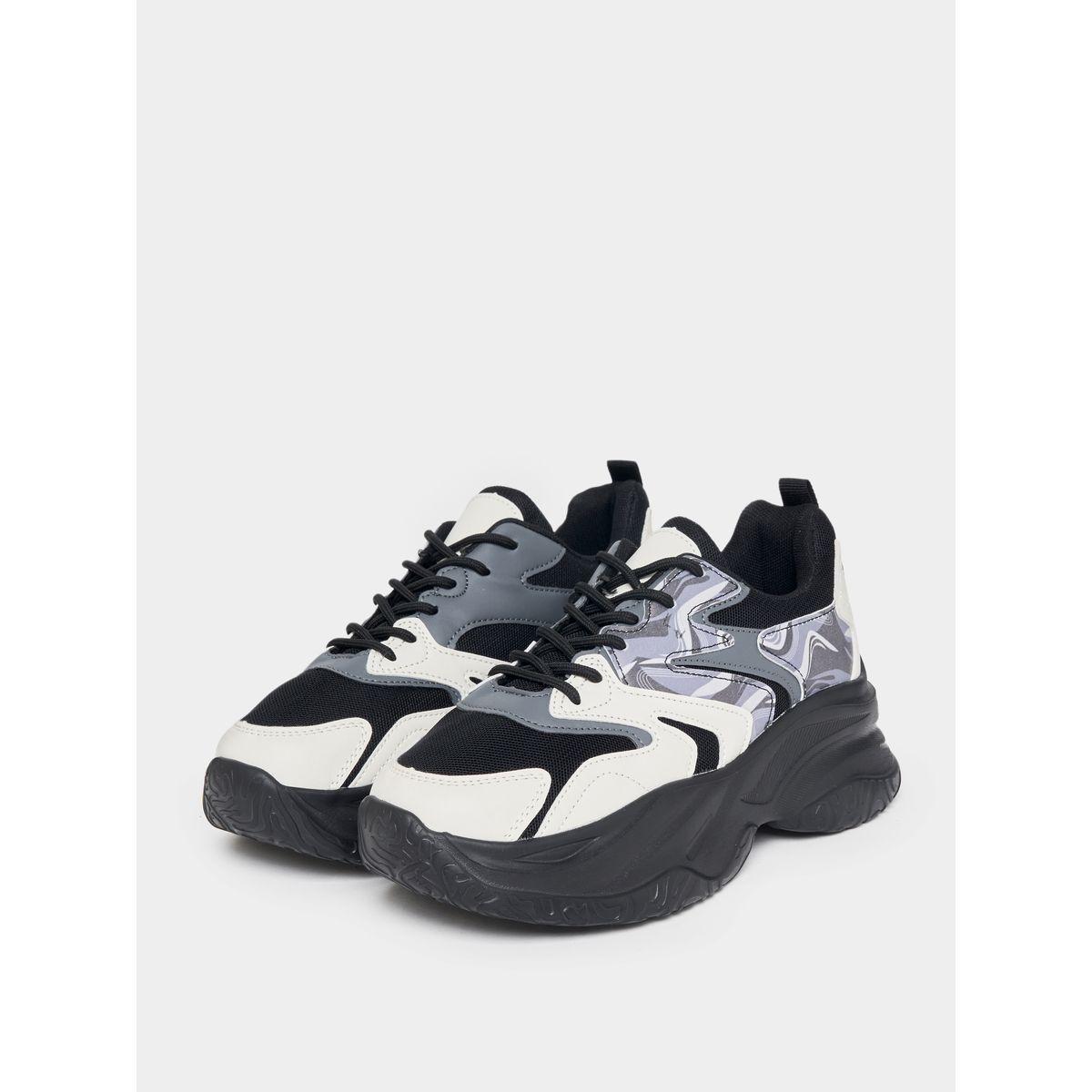 حذاء سنيكرز بنعل بلاتقورم واربطة-women-shoes-sneakers-image-3