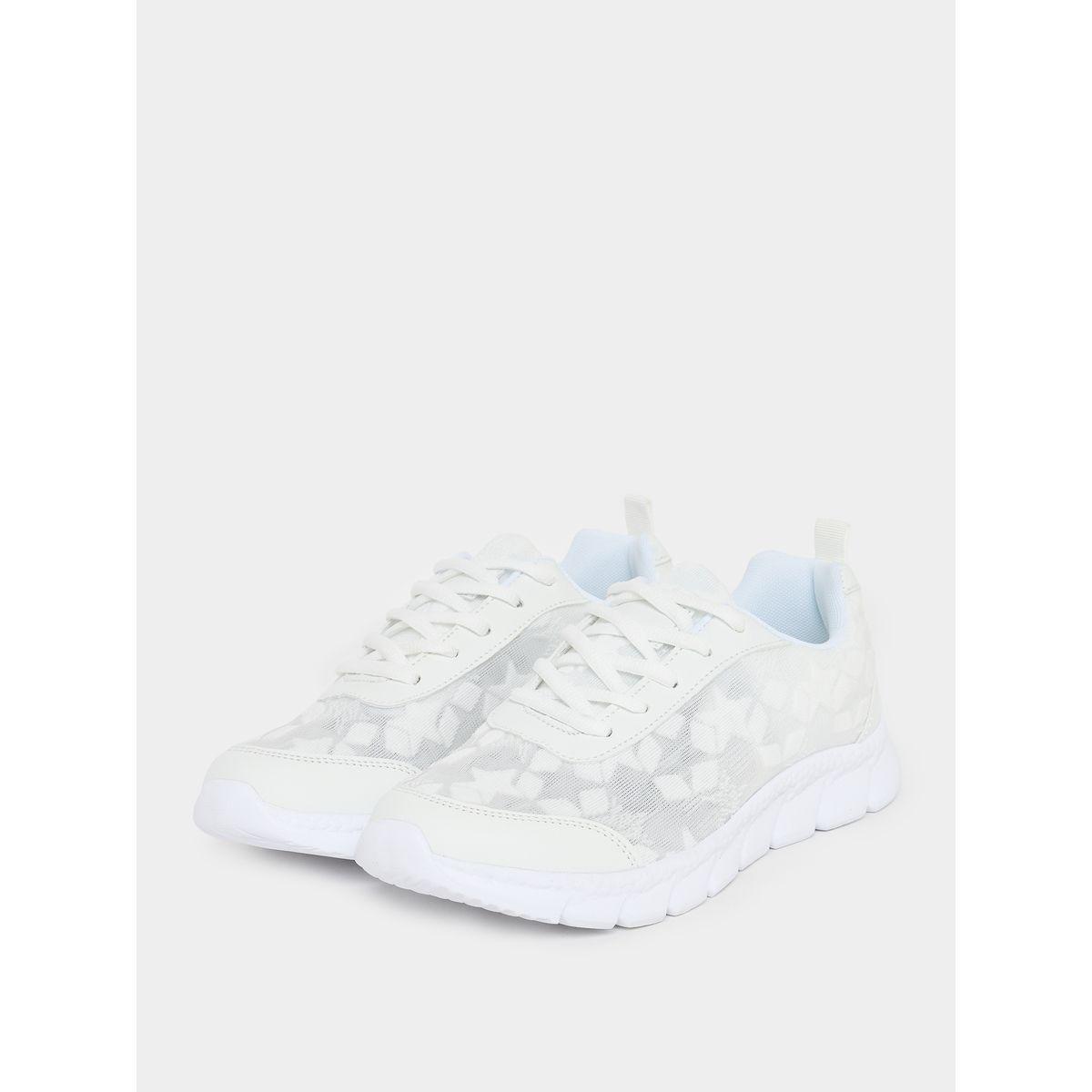 حذاء سنيكرز بتفاصيل شبكية ورباط غلق-women-shoes-sneakers-image-2