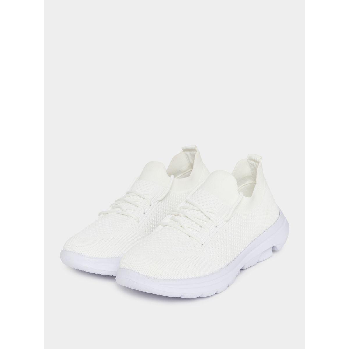حذاء سنيكرز بتفاصيل شبكية واربطة-women-shoes-sneakers-image-3