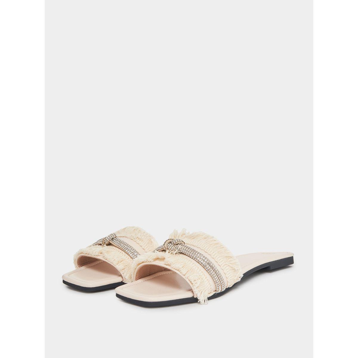 صندل فلات مزين بشراشيب-women-shoes-sandals-flats-image-2