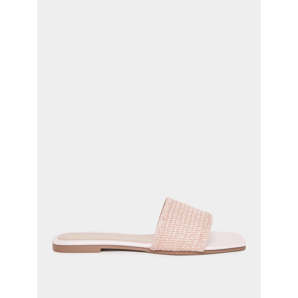 صندل فلات بتفاصيل بارزة الملمس-women-shoes-sandals-flats-image-5