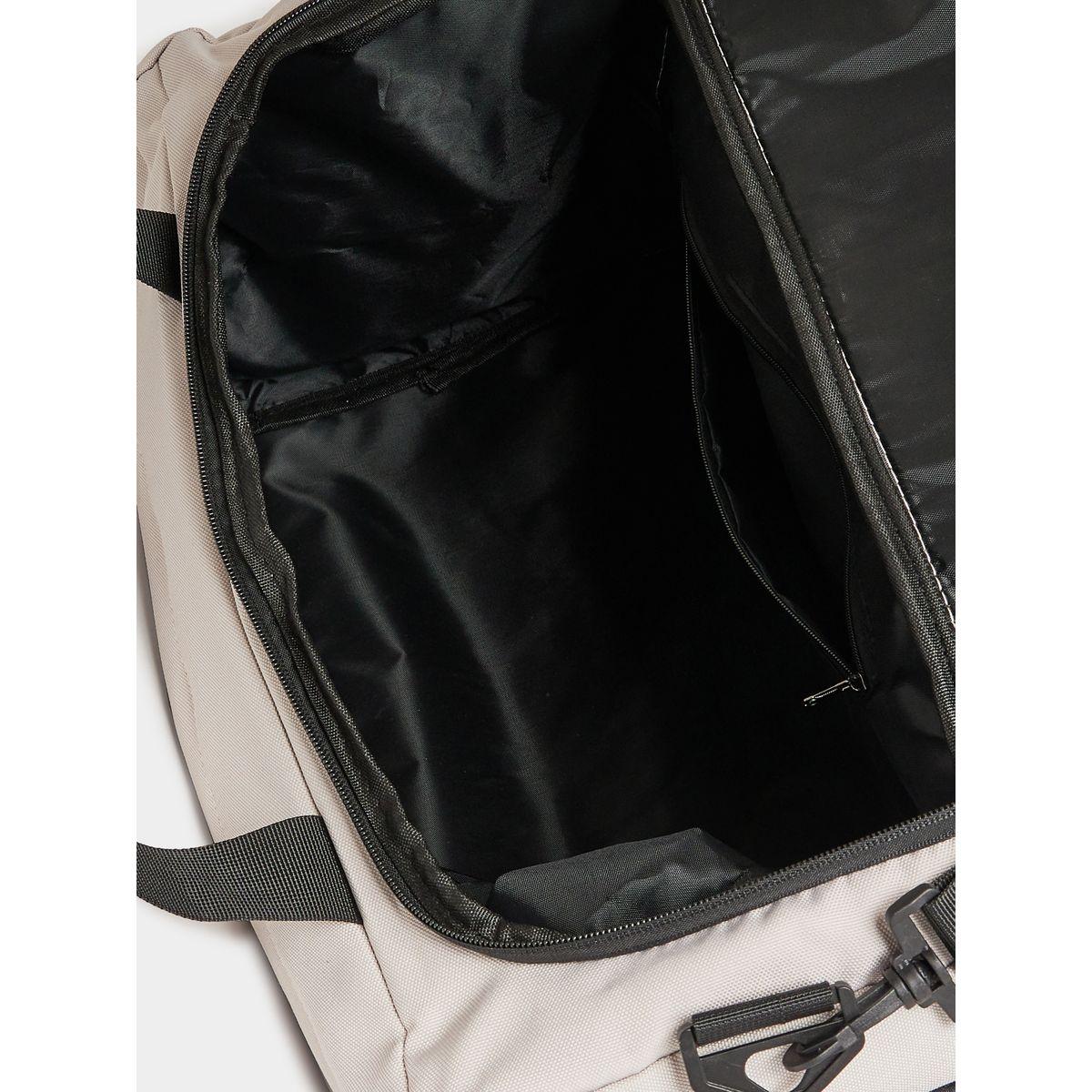شنطة جيم مع اربطة بتفاصيل مُتباينة-travel-luggagesandbags-luggage-image-4