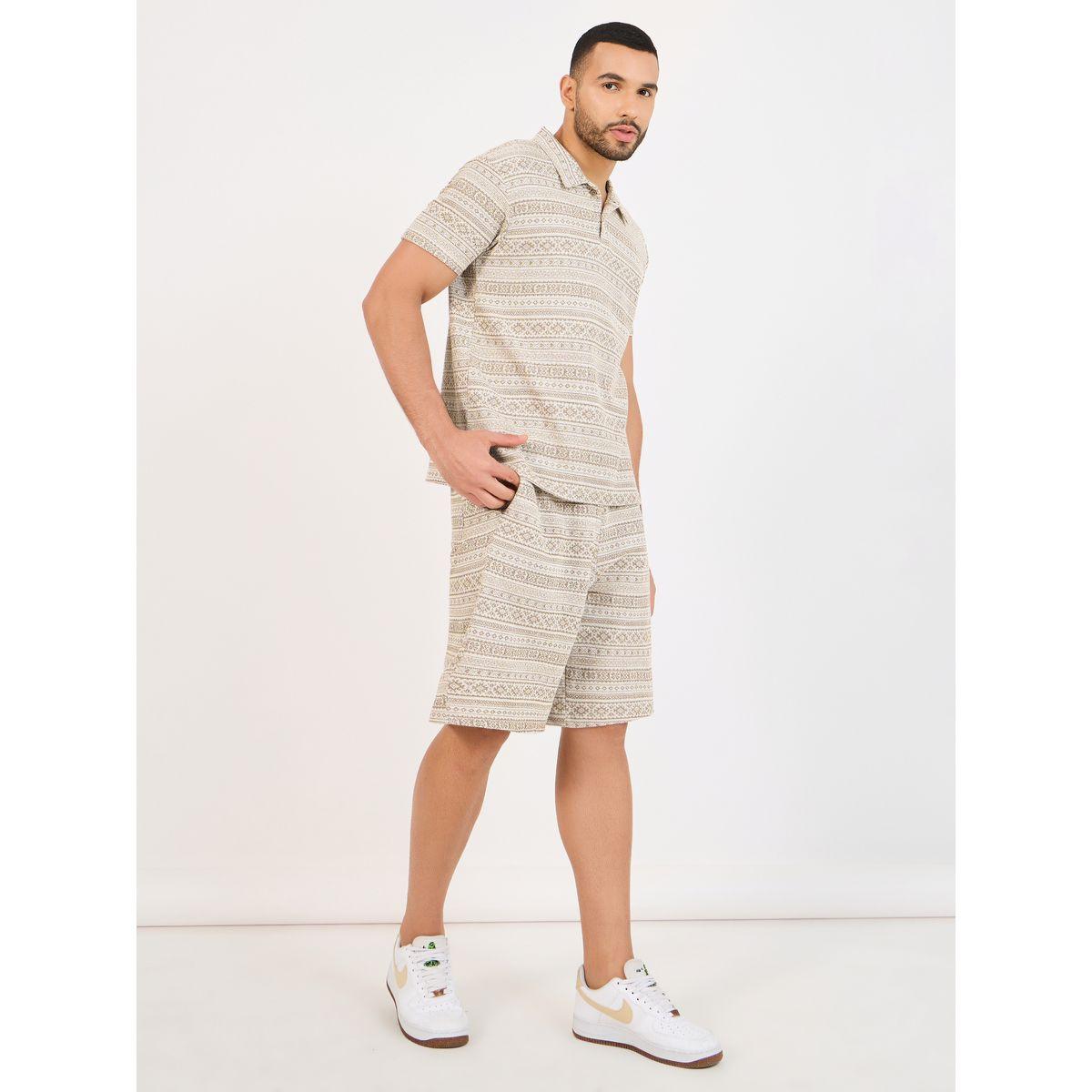 طقم منسق من شورت وتيشيرت بياقة بولو وقصة مريحة-men-clothing-coordsets-image-1