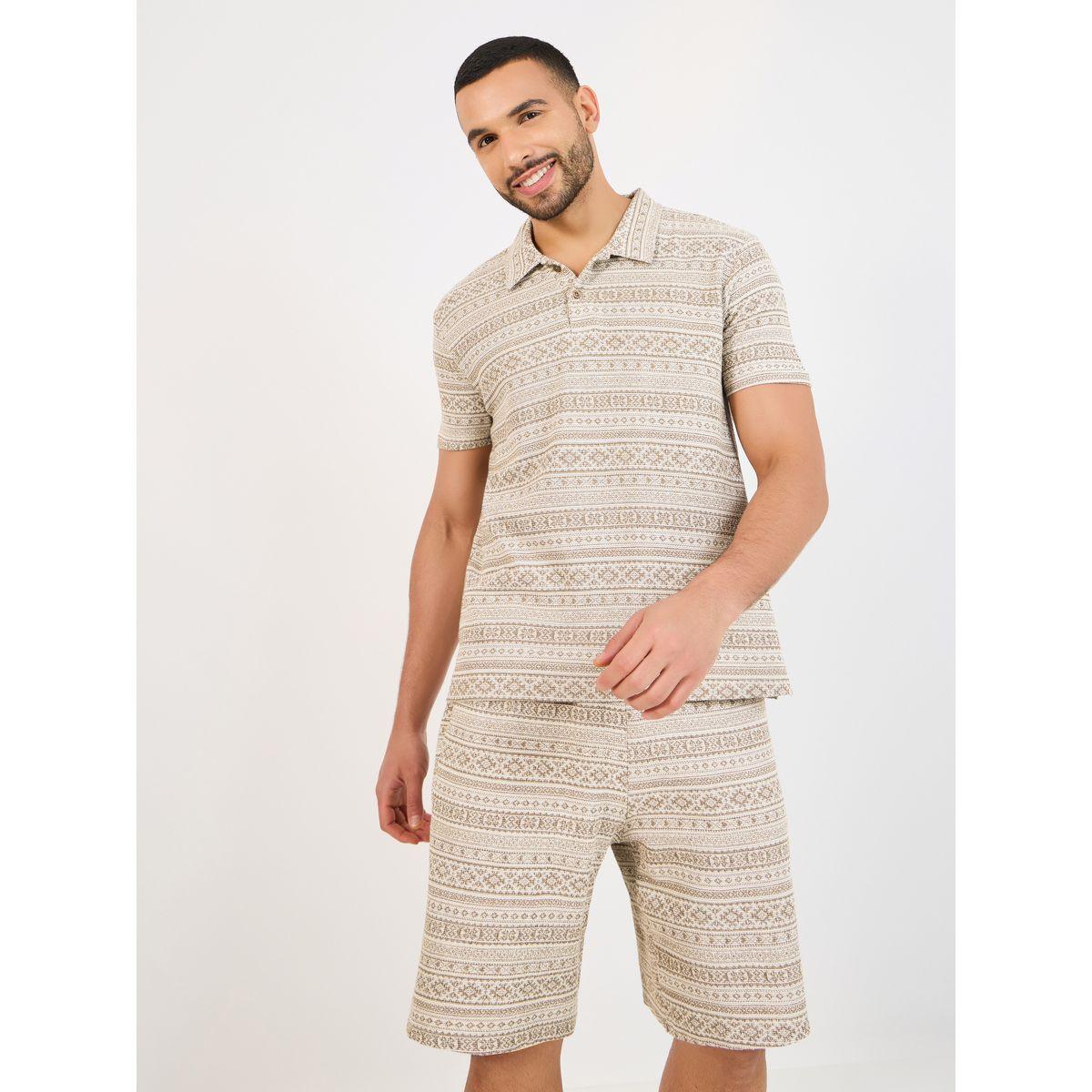 طقم منسق من شورت وتيشيرت بياقة بولو وقصة مريحة-men-clothing-coordsets-image-2