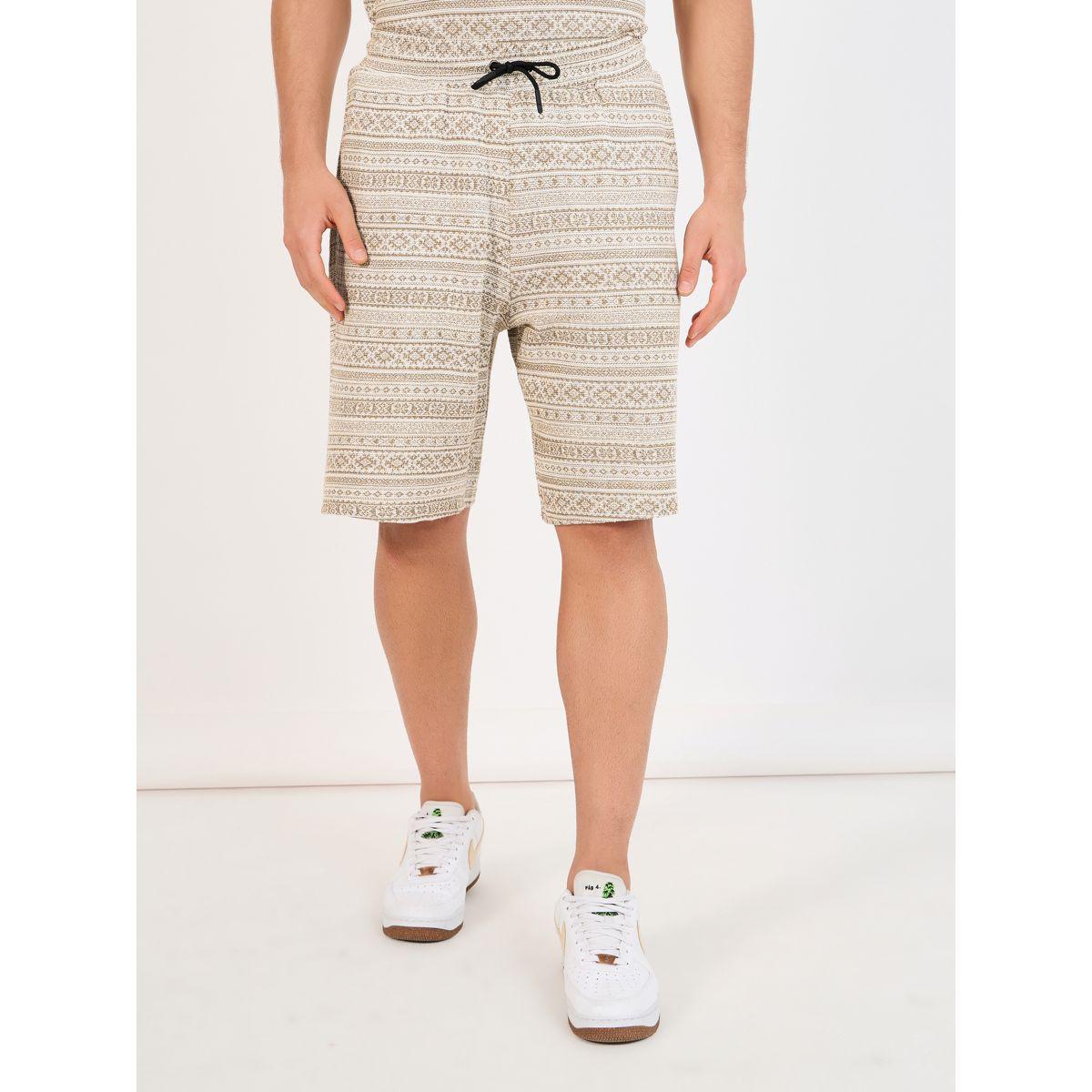 طقم منسق من شورت وتيشيرت بياقة بولو وقصة مريحة-men-clothing-coordsets-image-4