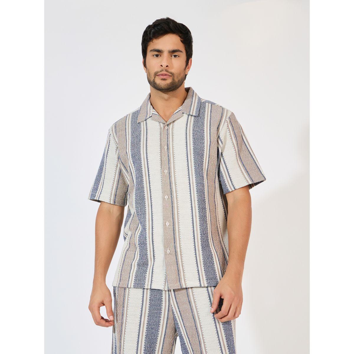 طقم منسق من شورت وقميص بقصة مريحة-men-clothing-coordsets-image-3