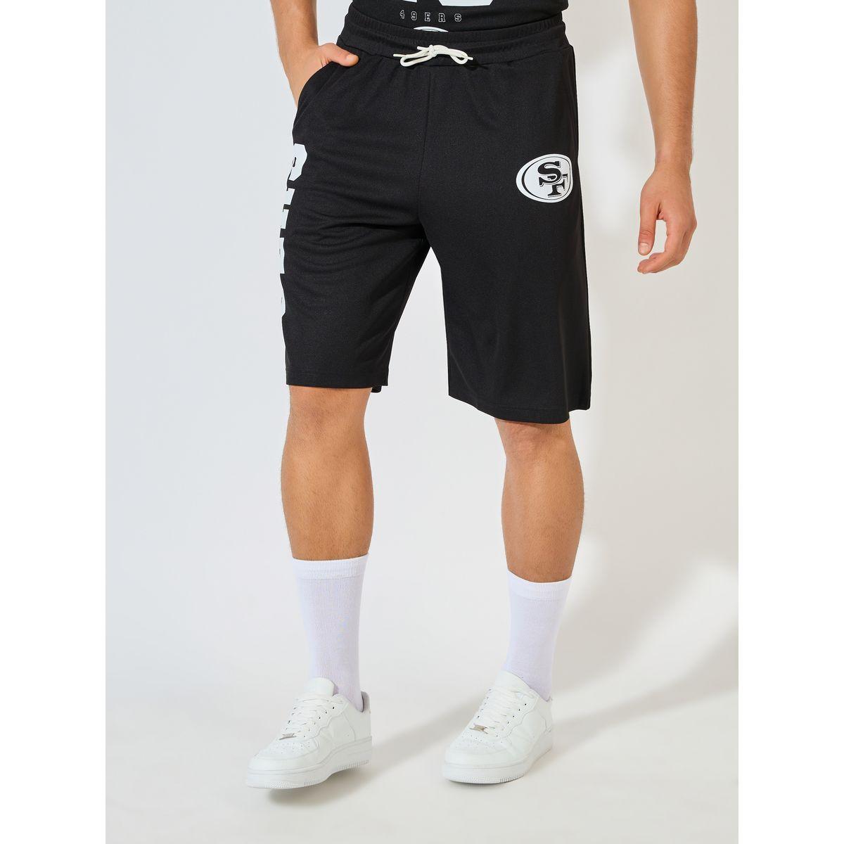 طقم منسق من شورت مع تيشيرت فضفاض بأكمام قصيرة-men-clothing-coordsets-image-4