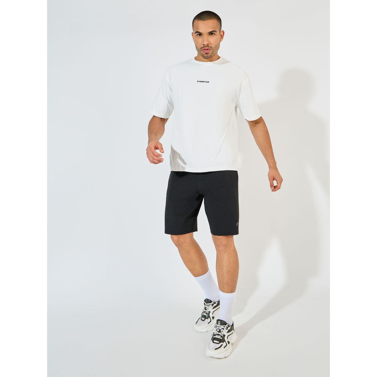 تيشيرت فضفاض مطبع بكتابة مع تفاصيل محزوزة-men-clothing-sportswearandactivewear-tshirtsandpolos-image-2