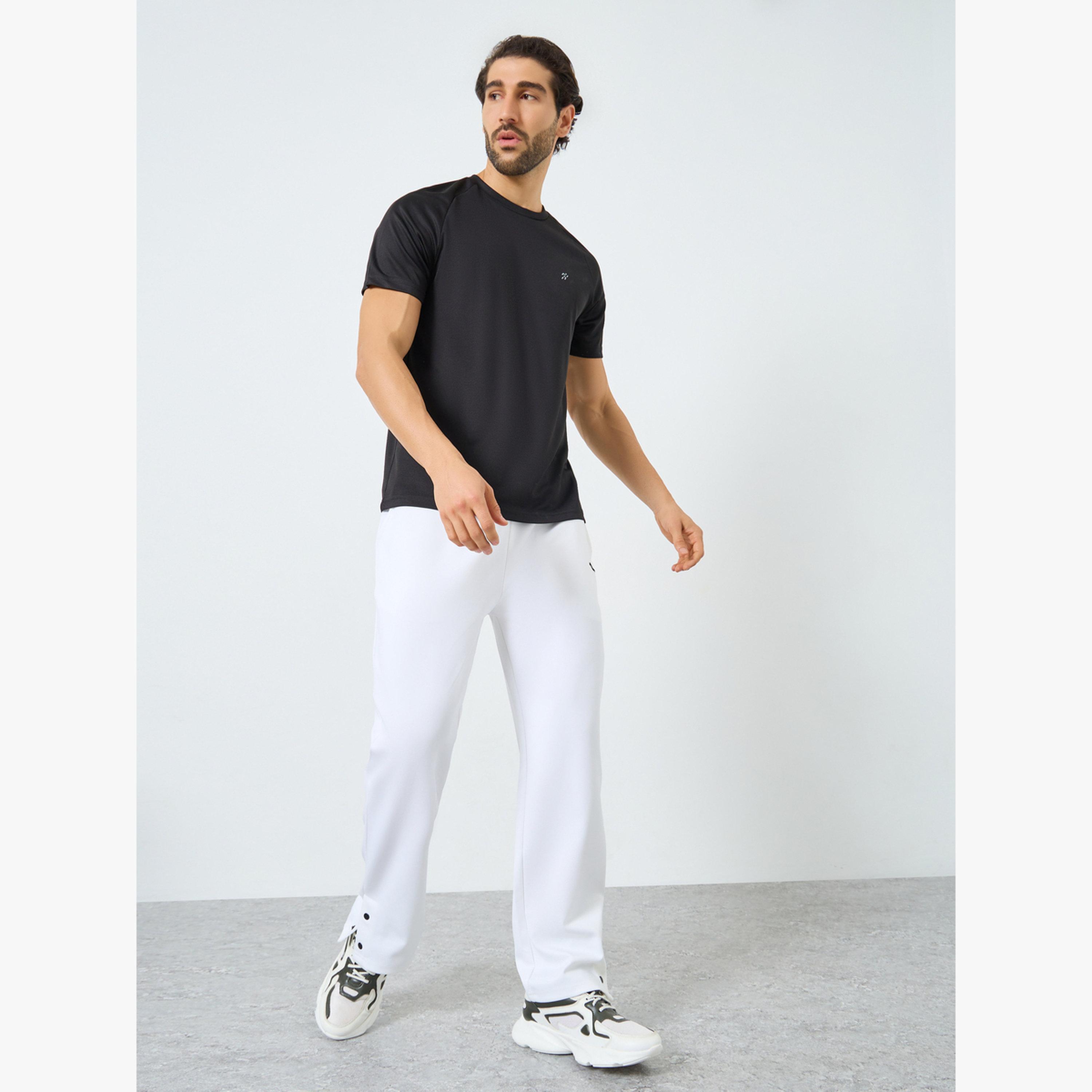 Styli Relaxed Fit Open Hem Scuba Pants With Bottom Snap Detail-men-clothing-sportswearandactivewear-bottoms-joggers-image-2