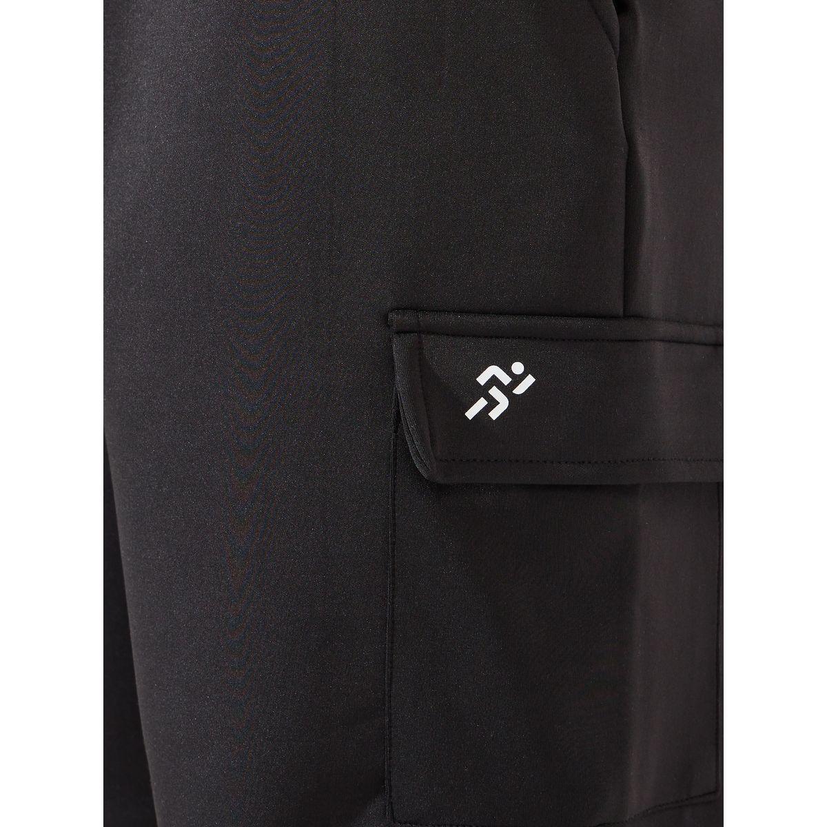 شورت سكوبا كارجو بقصة مريحة-men-clothing-sportswearandactivewear-bottoms-image-3