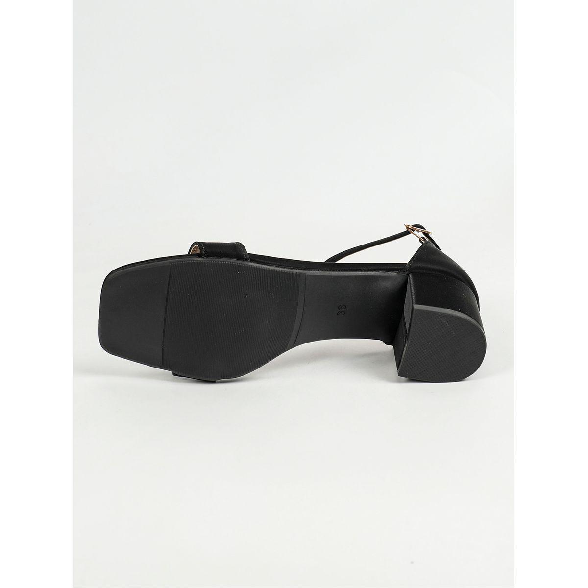 Sneak-a-Peek X Styli Solid Block Heel Sandals with Buckle Closure-women-shoes-sandals-heeled-image-9