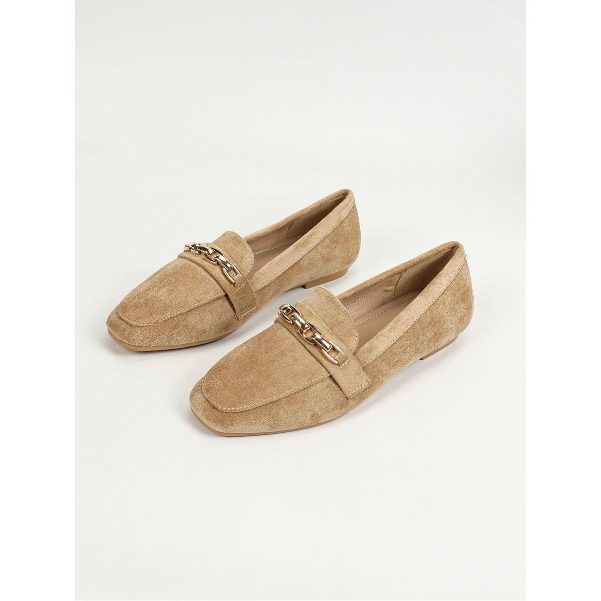 حذاء ميولز مزين بحلية معدنية سنِيك-أ-بِيك × ستايلي-women-shoes-flats-loafers-image-7
