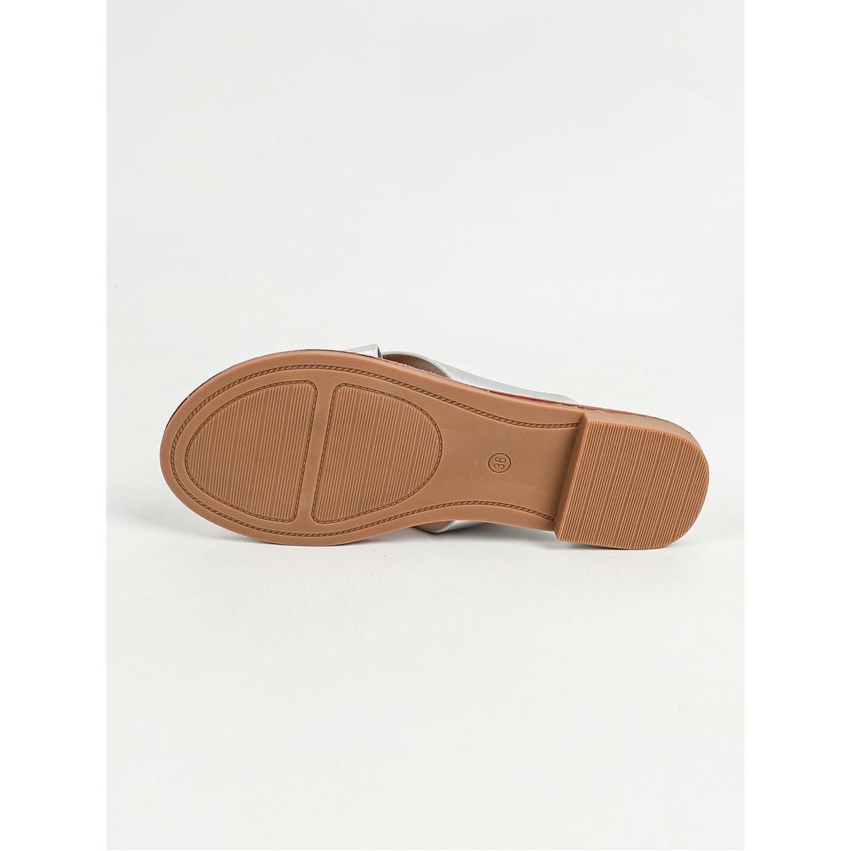 Sneak-a-Peek X Styli Criss Cross Strap Flat Sandals-women-shoes-sandals-flats-image-9