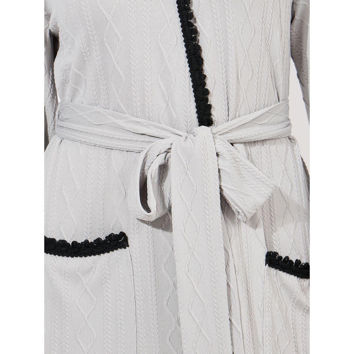 Styli Unwind Textured Contrast Lace Robe-women-clothing-nightwear-robes-image-3