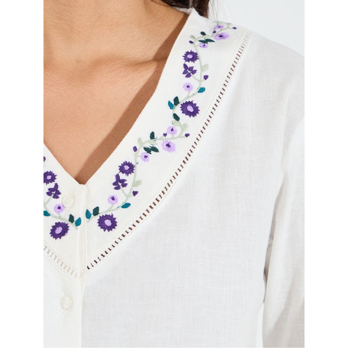 Styli Embroidery Detail V Neck Blouse with Cuffed Sleeve-women-clothing-shirtsandblouses-blouses-image-4