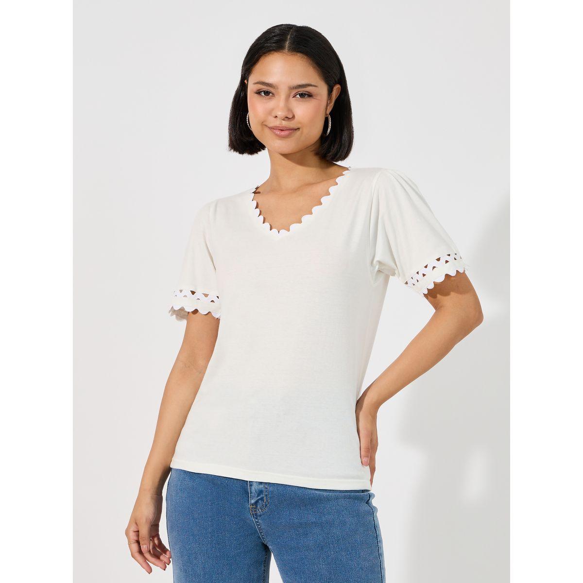 Styli Scallop Lace Insert V Neck Top-women-clothing-shirtsandblouses-blouses-image-1