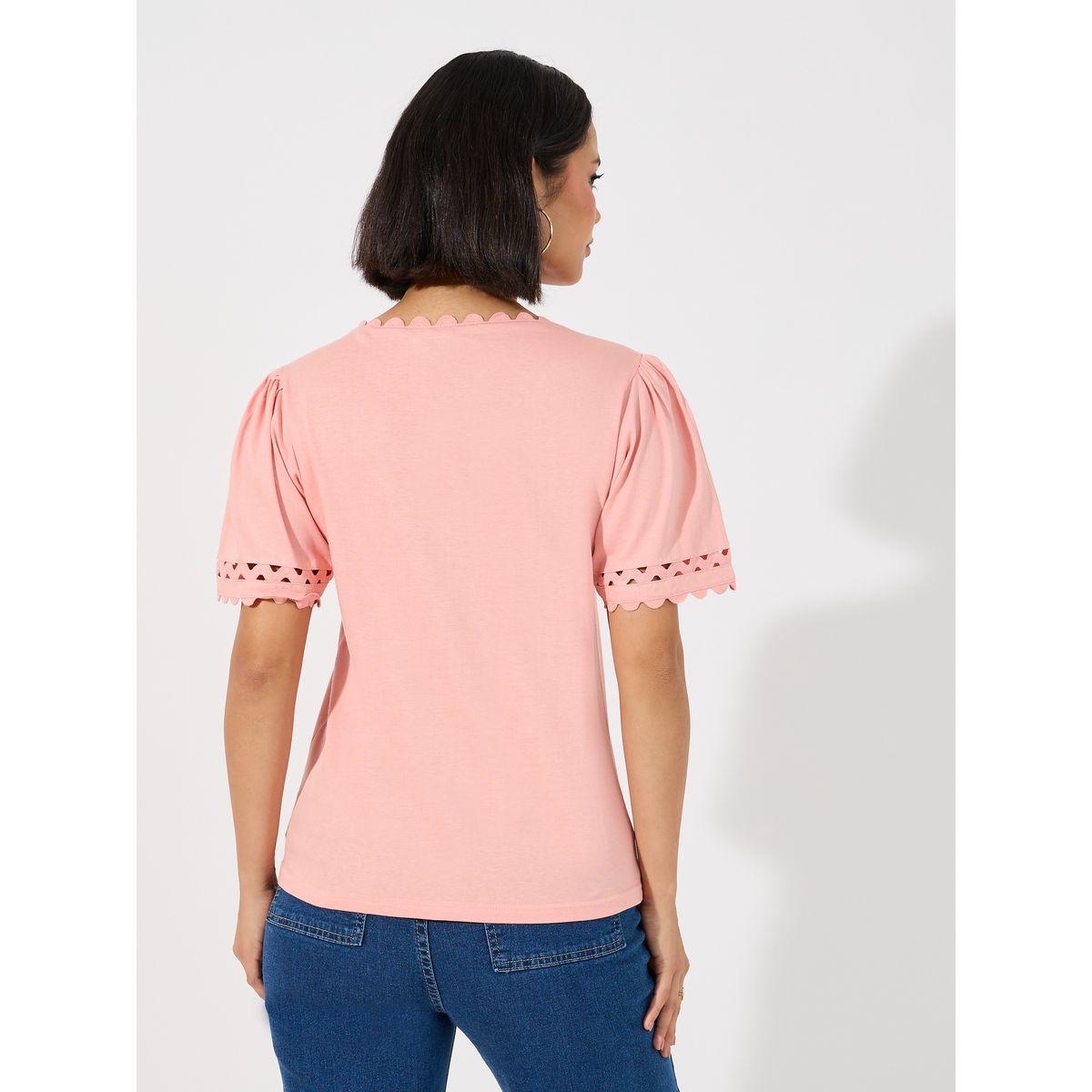 Styli Scallop Lace Insert V Neck Top-women-clothing-shirtsandblouses-blouses-image-4