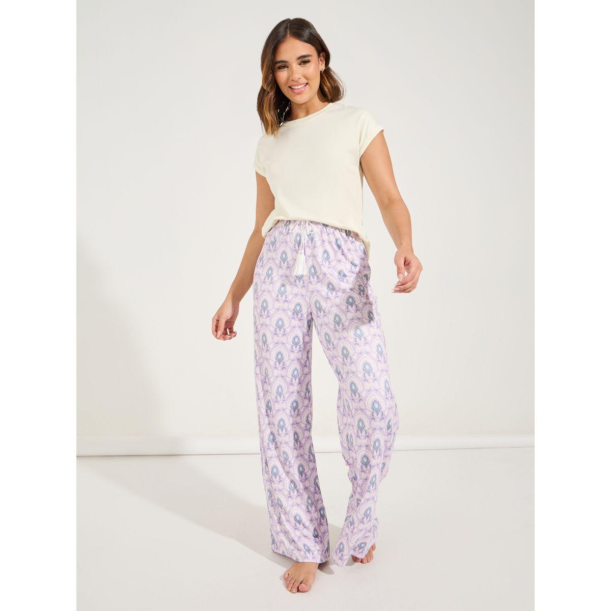 طقم من بنطال بيجاما مع تيشيرت باكمام قصيرة مطوية-women-clothing-nightwear-pyjamas-longsets-image-5