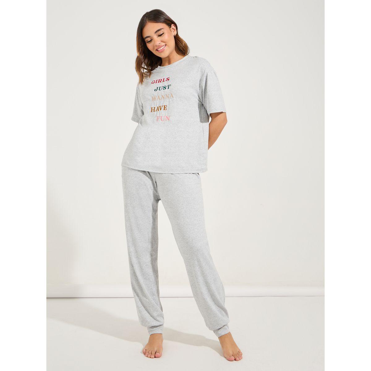 Styli Unwind Embroidered Slogan T-Shirt & Cuffed Pyjama Set-women-clothing-nightwear-pyjamas-longsets-image-2