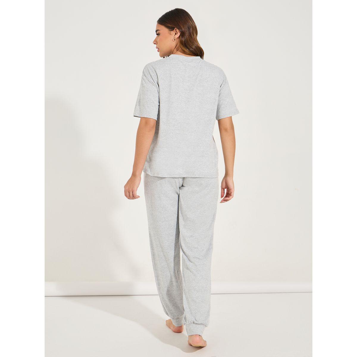 Styli Unwind Embroidered Slogan T-Shirt & Cuffed Pyjama Set-women-clothing-nightwear-pyjamas-longsets-image-7