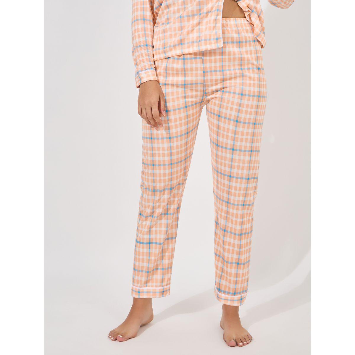 طقم من بنطال بيجاما مع بلوزة بطبعة مربعات وازرار-women-clothing-nightwear-pyjamas-longsets-image-5