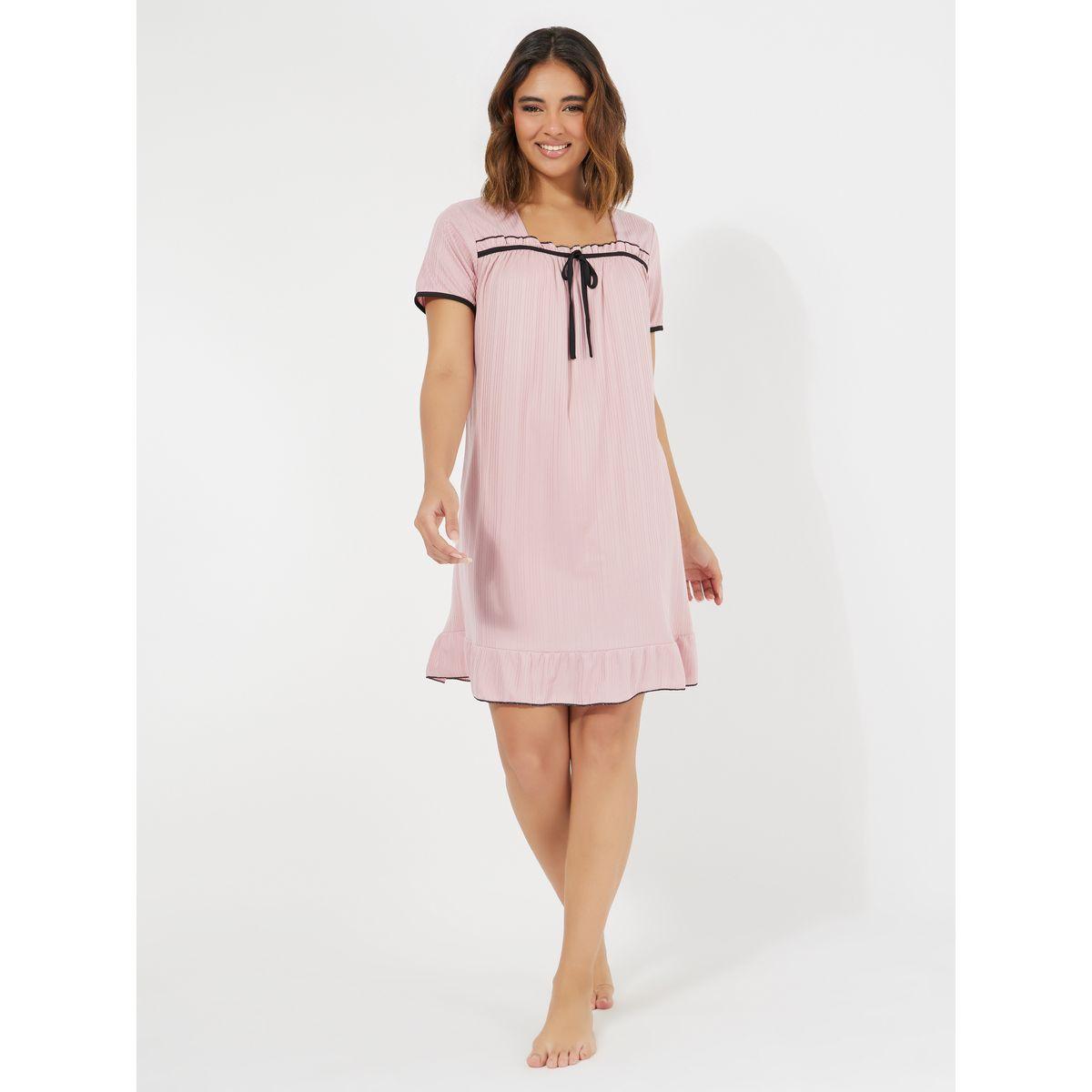 قميص نوم بتداخلات محزوزة وحافة كشكش-women-clothing-nightwear-nighties-image-4