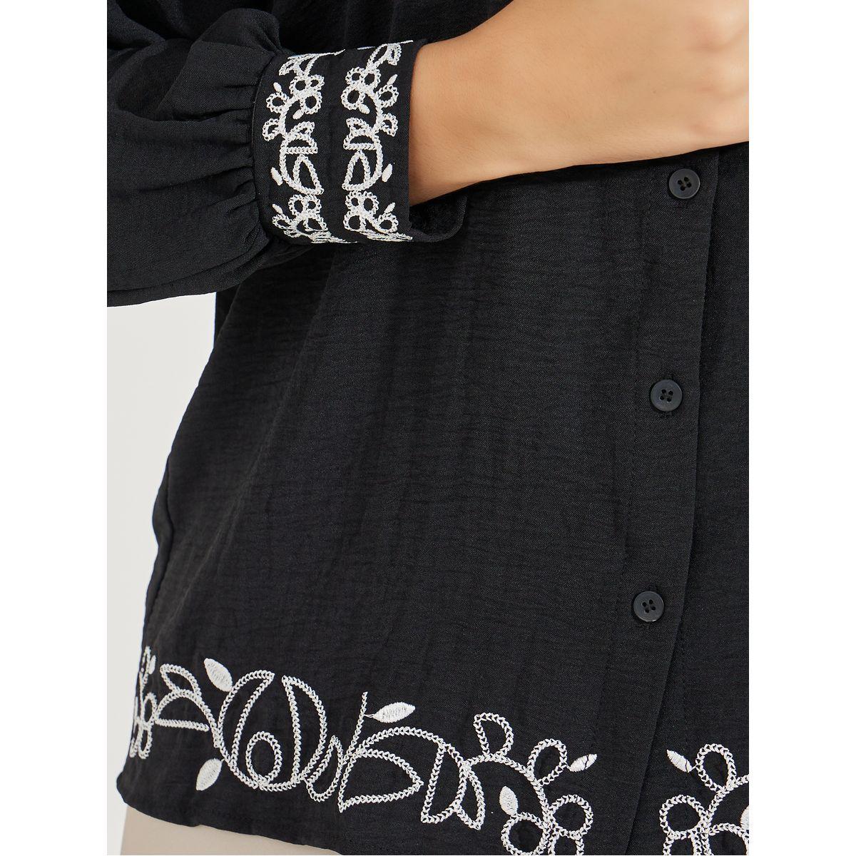 بلوزة بحافة مُطرّزة مع ازرار واكمام مكبلة-women-clothing-shirtsandblouses-blouses-image-3