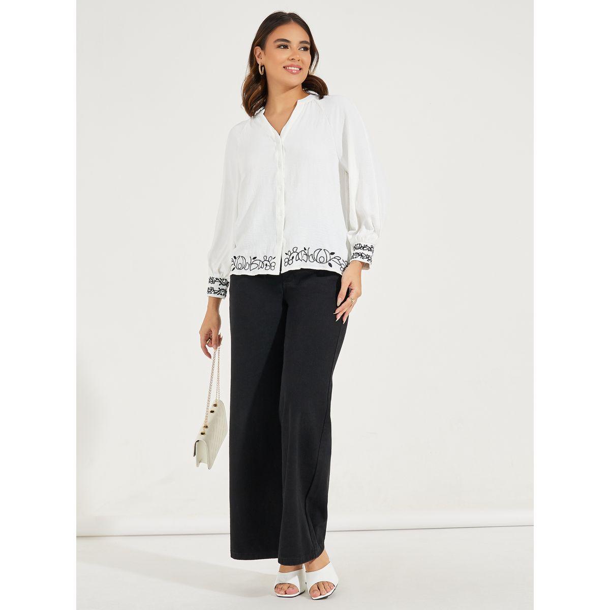 بلوزة بحواف مُطرّزة مع ياقة بشق واكمام باساور-women-clothing-shirtsandblouses-blouses-image-2