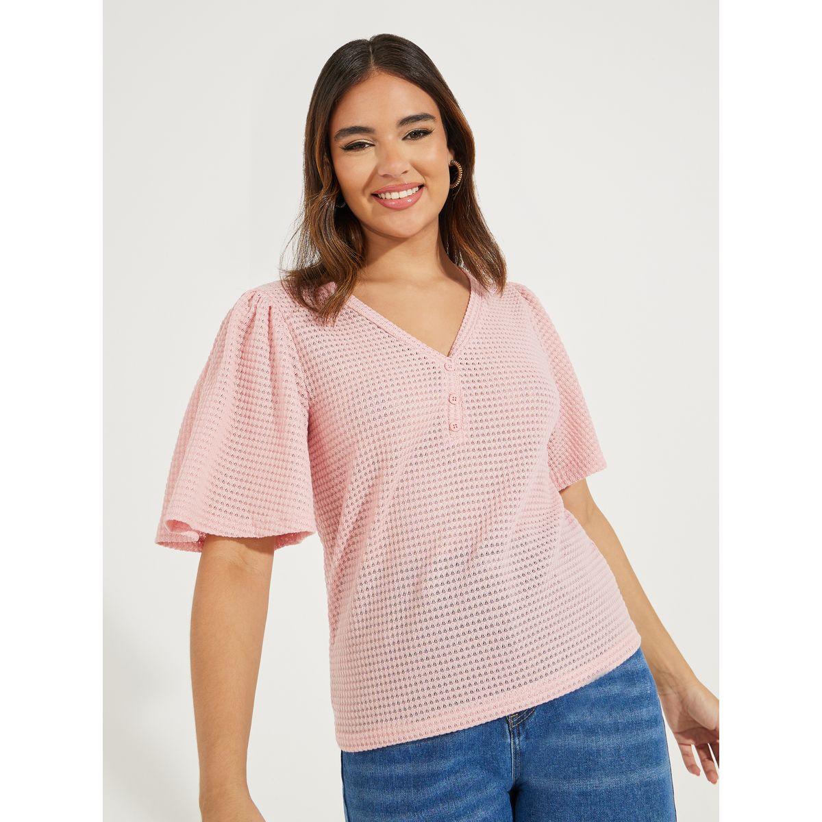 بلوزة محبوكة مزينة بازرار مع اكمام قصيرة-women-clothing-shirtsandblouses-blouses-image-3