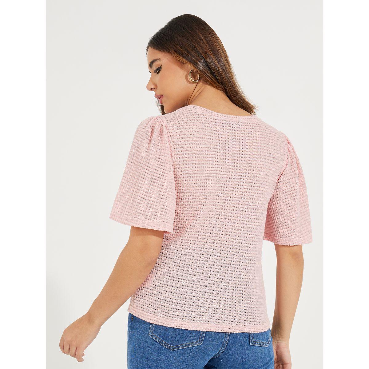 بلوزة محبوكة مزينة بازرار مع اكمام قصيرة-women-clothing-shirtsandblouses-blouses-image-5