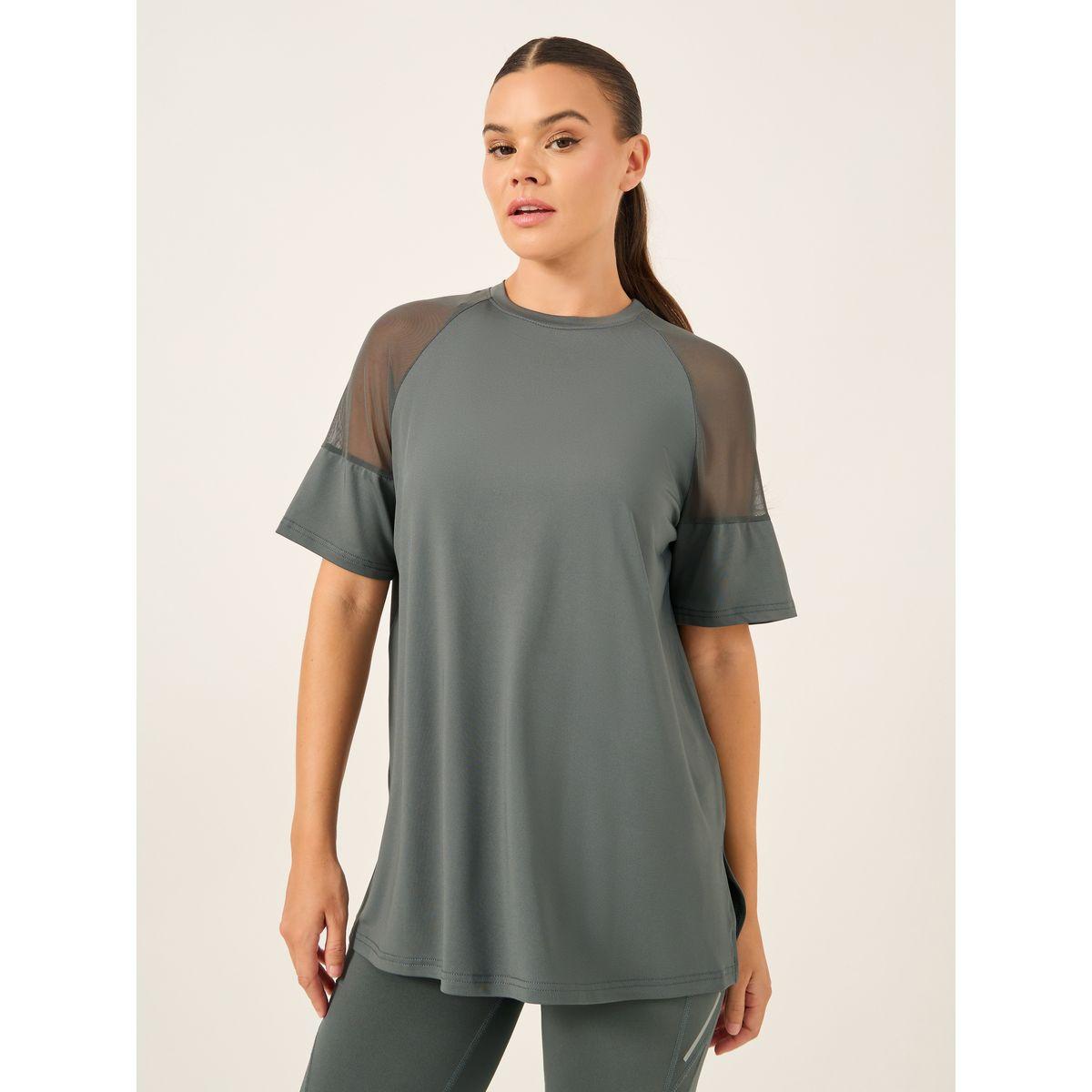 مجموعة من 3 ليقنز وصدرية رياضية مع بلوزة بتفاصيل شبكية-women-clothing-sportswearandactivewear-trackpantsandtracksuits-image-4