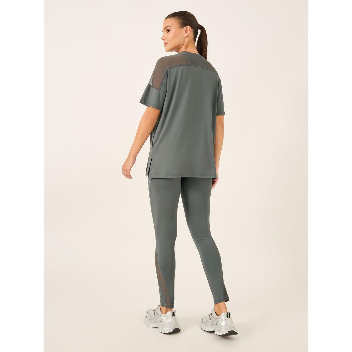 مجموعة من 3 ليقنز وصدرية رياضية مع بلوزة بتفاصيل شبكية-women-clothing-sportswearandactivewear-trackpantsandtracksuits-image-8