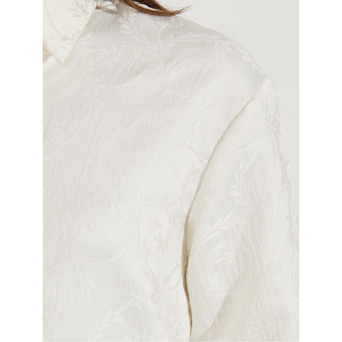 بلوزة بنسيج جاكار وأزرار مع أكمام فلوت-women-clothing-shirtsandblouses-shirts-image-4