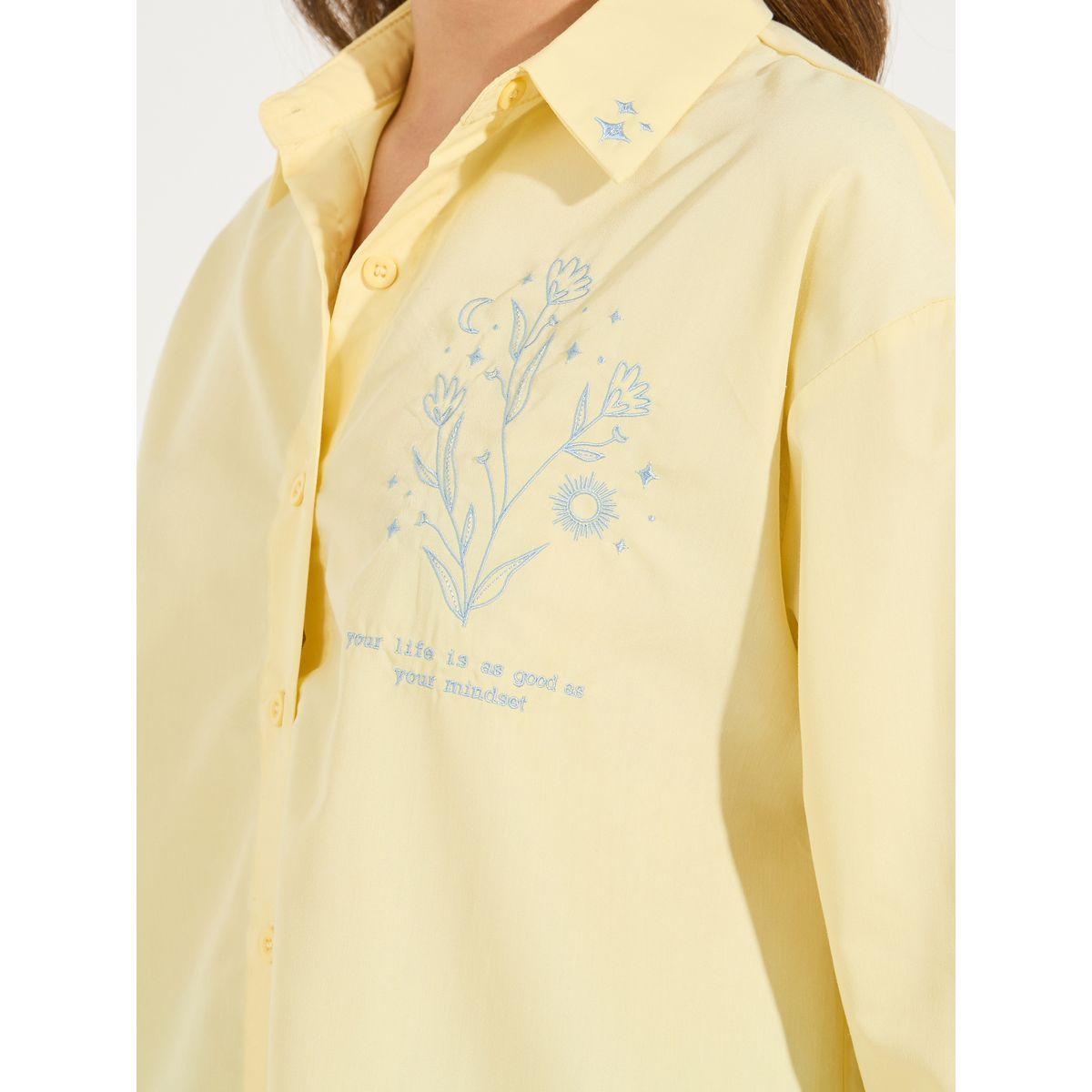بلوزة فضفاضة بتفاصيل مُطرّزة وازرار-women-clothing-shirtsandblouses-shirts-image-2