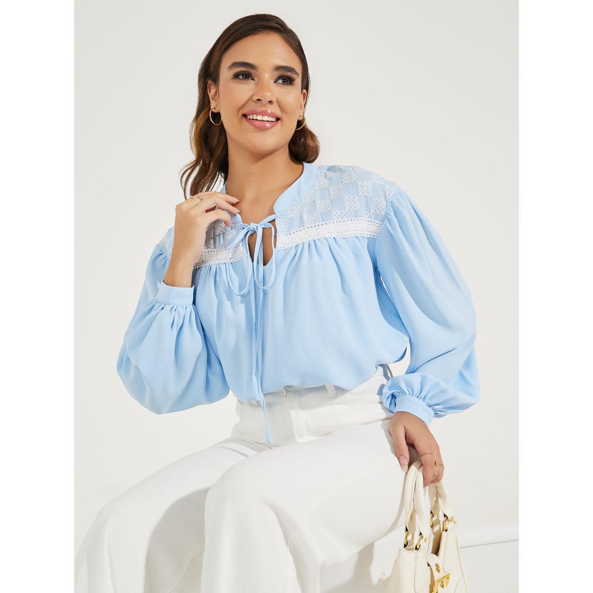 بلوزة باكمام بالون وتفاصيل مُطرّزة مع ياقة باربطة-women-clothing-shirtsandblouses-blouses-image-1