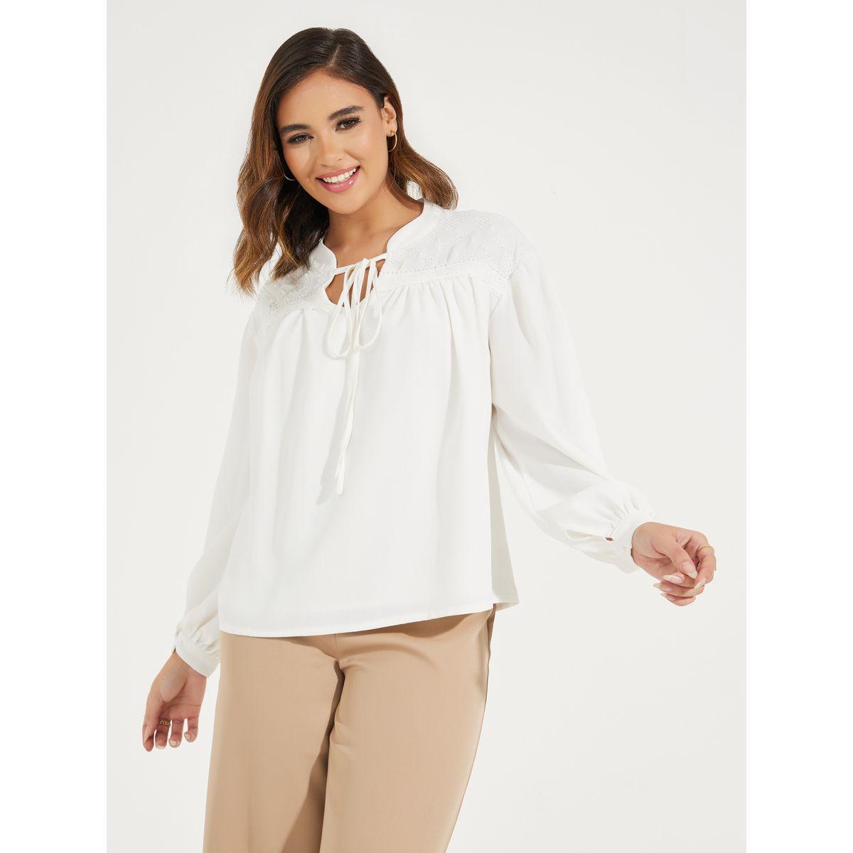 بلوزة باكمام بالون وتفاصيل مُطرّزة مع ياقة باربطة-women-clothing-shirtsandblouses-blouses-image-3