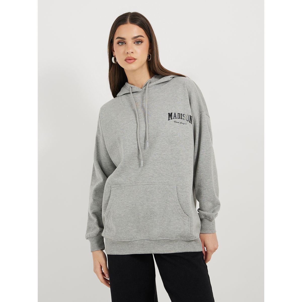 هودي فضفاض مطبع بطبعة كتابة-women-winterwear-hoodiesandsweatshirts-hoodies-image-3